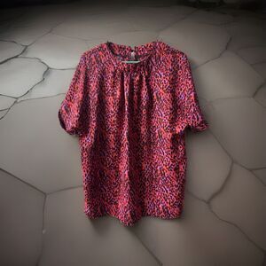 Skue Top Womens Size Large Pink Cuffed Short Sleeve Round Neck Blouse Dotted